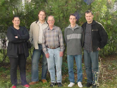 Photo of the Auer Quartet with Harold Schiffman after recording. The courtyard of János Richter Hall; Győr, Hungary (3 October 2004)