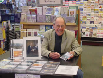 Photo of Harold Schiffman at book and CD signing. Barnes and Noble, Tallahassee, Florida (15 April 2005)
